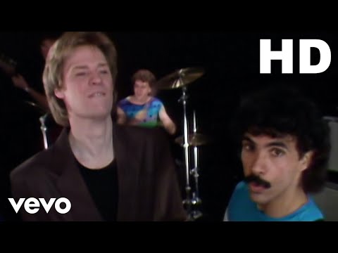 Daryl Hall &amp; John Oates - You Make My Dreams (Official HD Video)