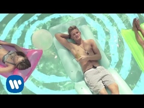 Cody Simpson - Pretty Brown Eyes (Official Music Video)