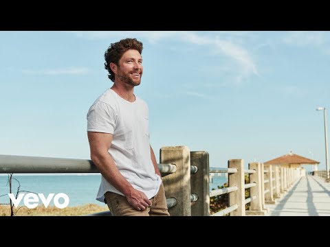 Chris Lane - Fill Them Boots (Official Music Video)