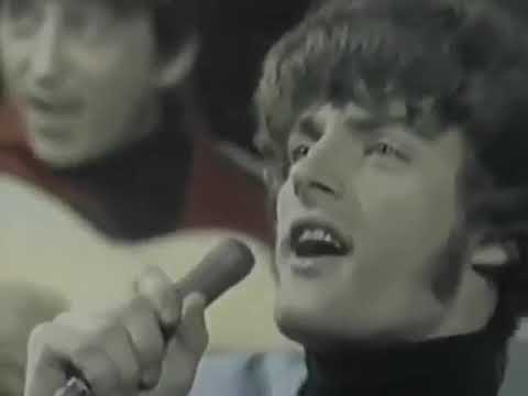 Tommy James &amp; The Shondells - I Think We`re Alone Now Live on Village Square 1967