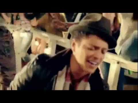 Bruno Mars Talking To The Moon (Official Video)