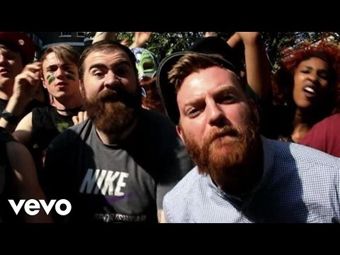 It Must Really Suck To Be Four Year Strong Right Now (Lip...