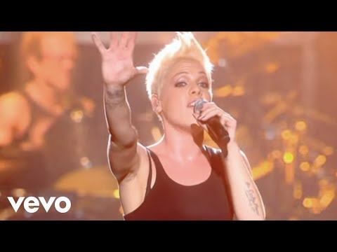 P!nk - Leave Me Alone (I&#039;m Lonely) [Live from Wembley Arena, London, England]