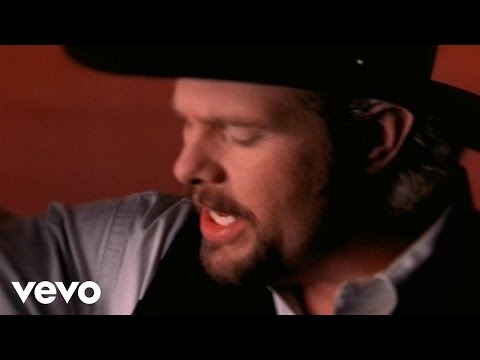 Toby Keith - You Shouldn&#039;t Kiss Me Like This